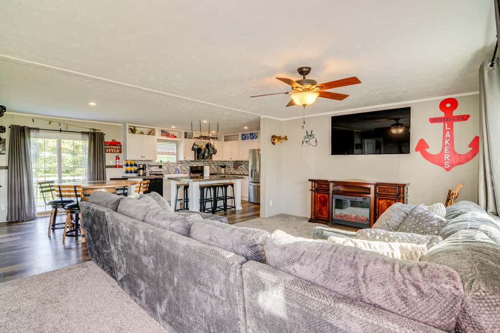 2 Mi to Lake Cumberland: Family-Friendly Retreat!