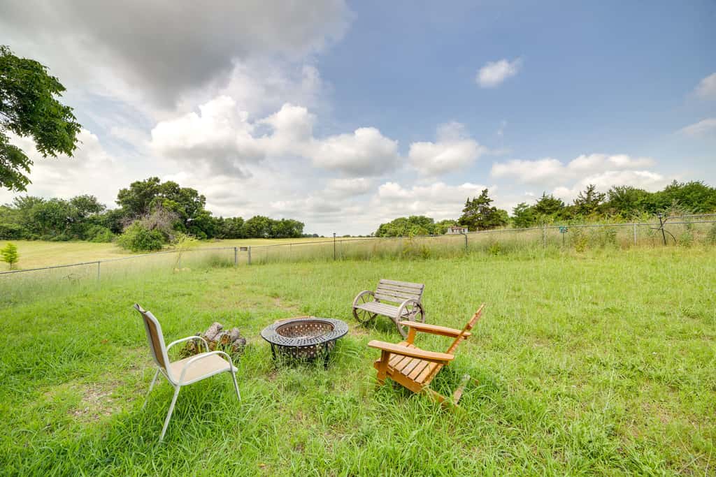 Blue Ridge Retreat on 10-Acre Farm: Rural Reset!