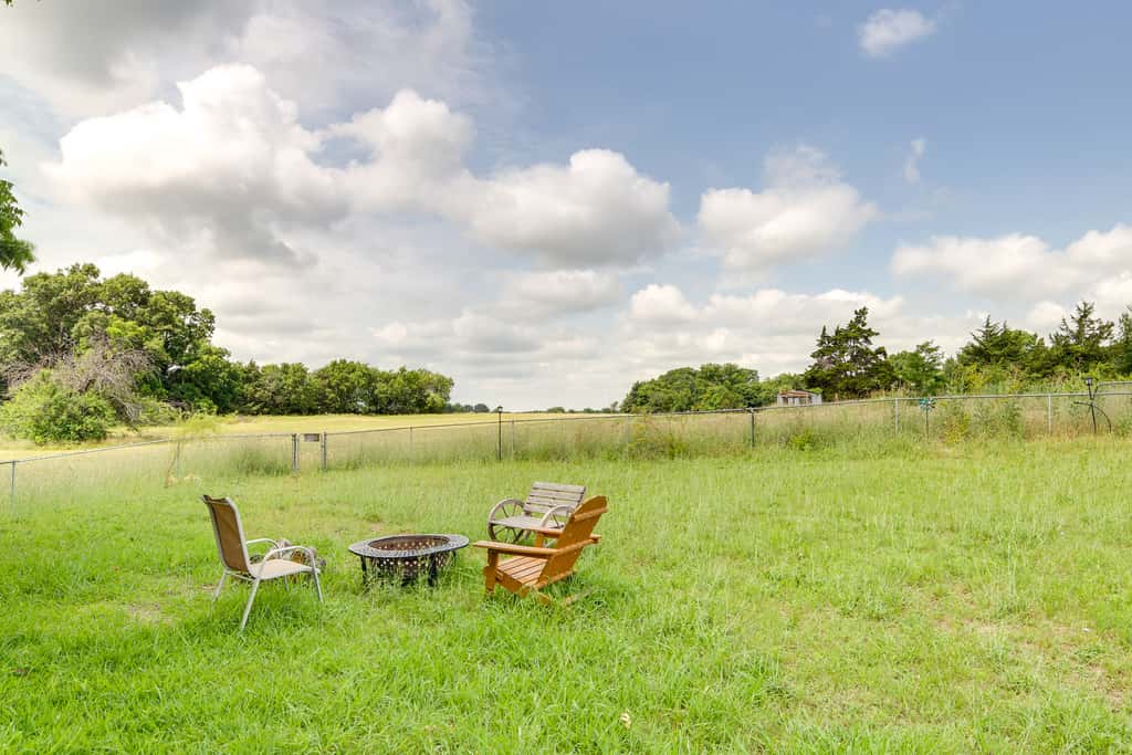 Blue Ridge Retreat on 10-Acre Farm: Rural Reset!