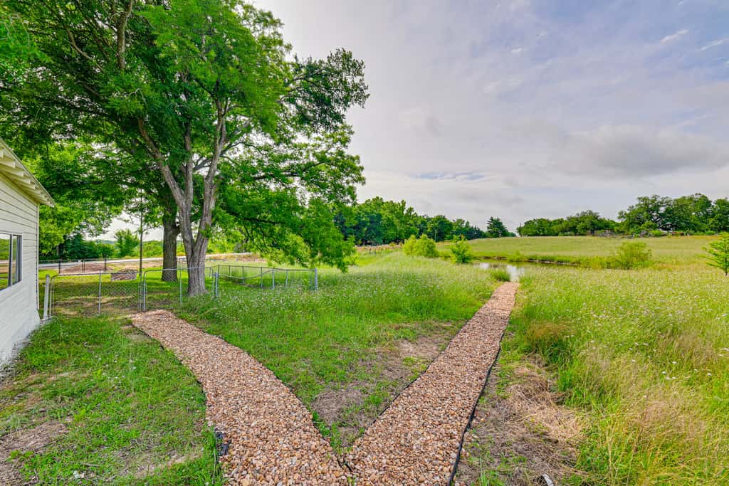 Blue Ridge Retreat on 10-Acre Farm: Rural Reset!