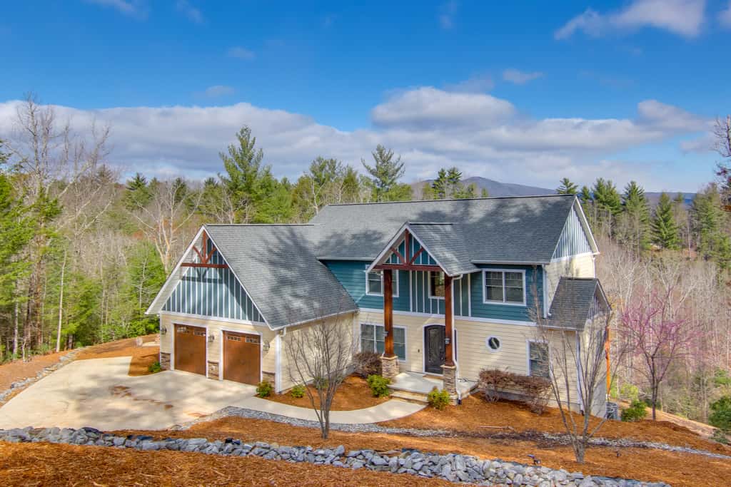 6 Mi to Water! Mtn-View Nebo Lake House w/ Deck