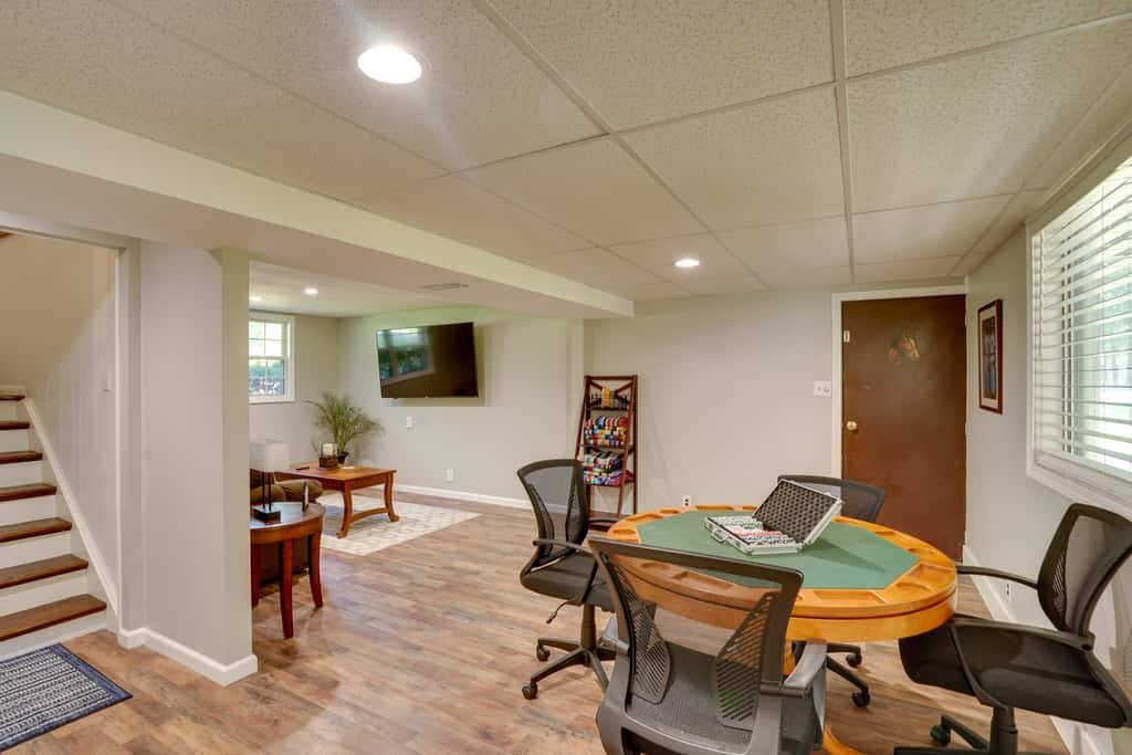 Saratoga Springs Haven w/ Pool + Fire Pit!
