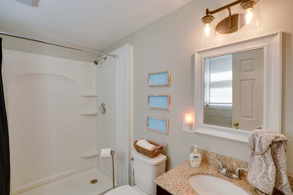 Saratoga Springs Haven w/ Pool + Fire Pit!