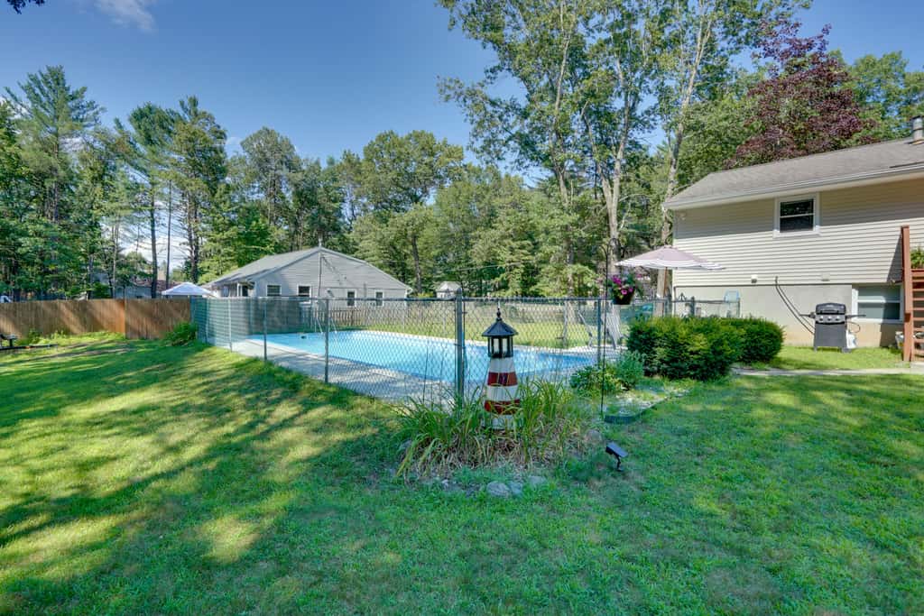 Saratoga Springs Haven w/ Pool + Fire Pit!