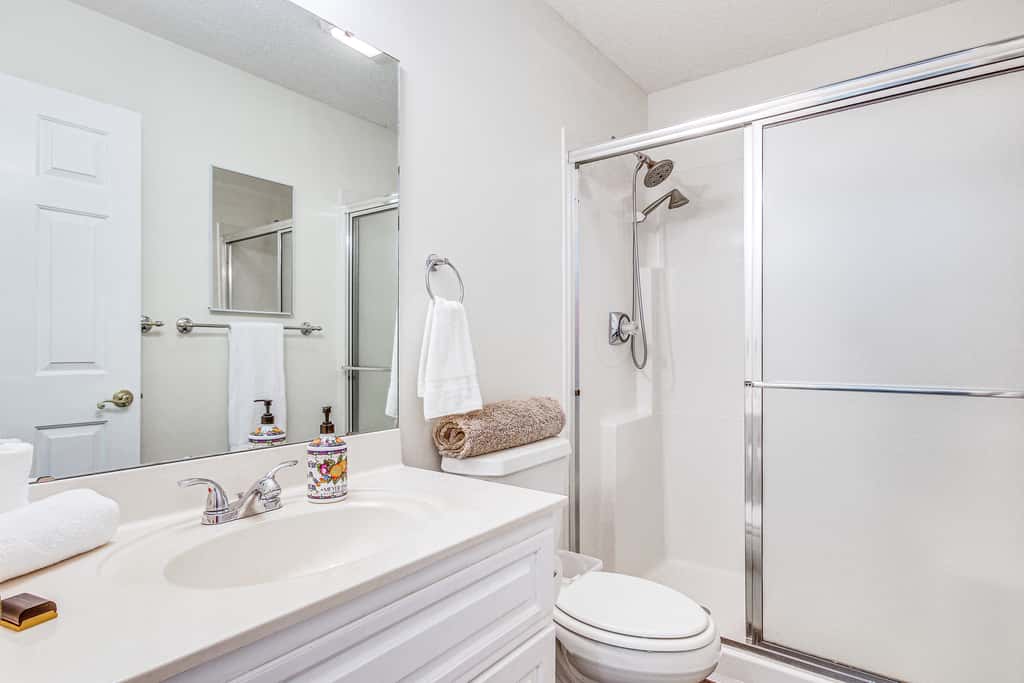 Lovely McCormick Home in Savannah Lakes Village