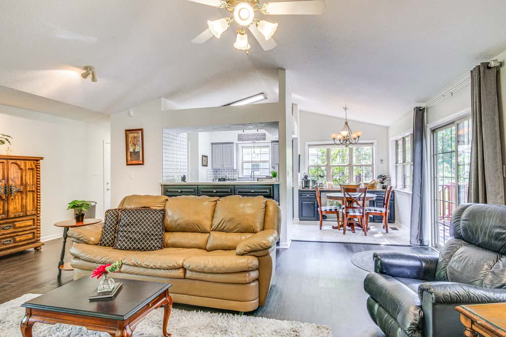 Lovely McCormick Home in Savannah Lakes Village