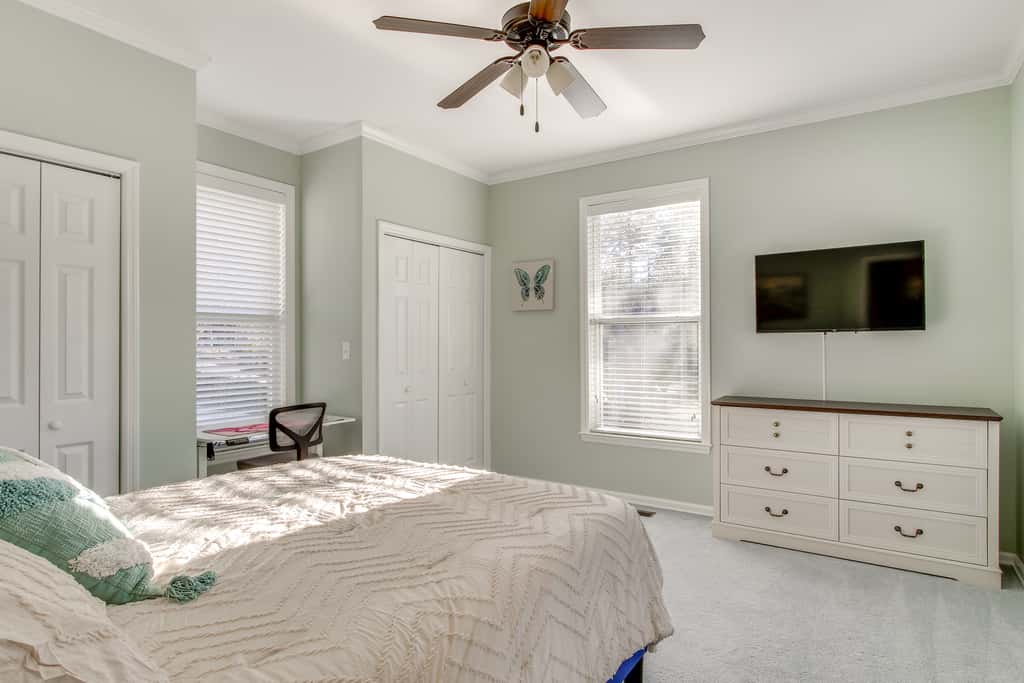 Lakefront McCormick Gem: Deck & Golf Course Views