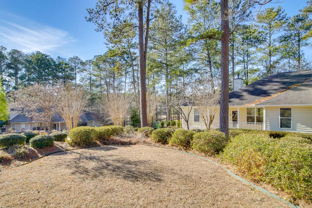 Lakefront McCormick Gem: Deck & Golf Course Views