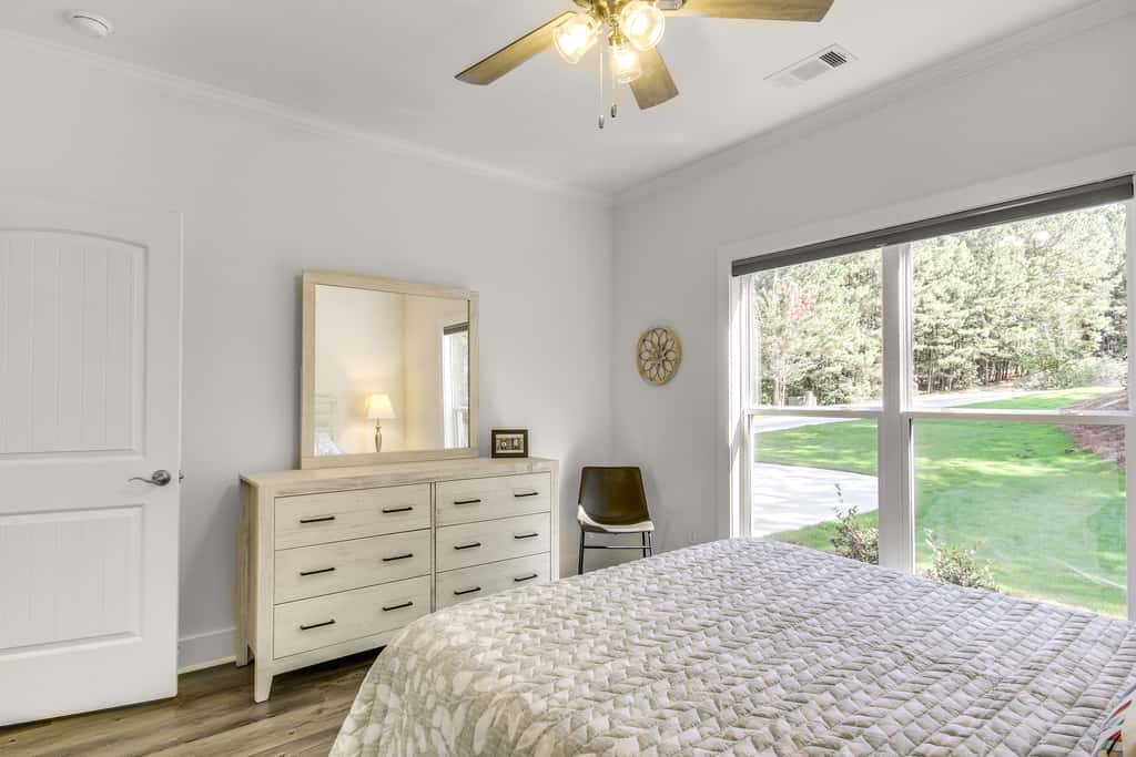 Lakefront McCormick Retreat w/ Patio & Views