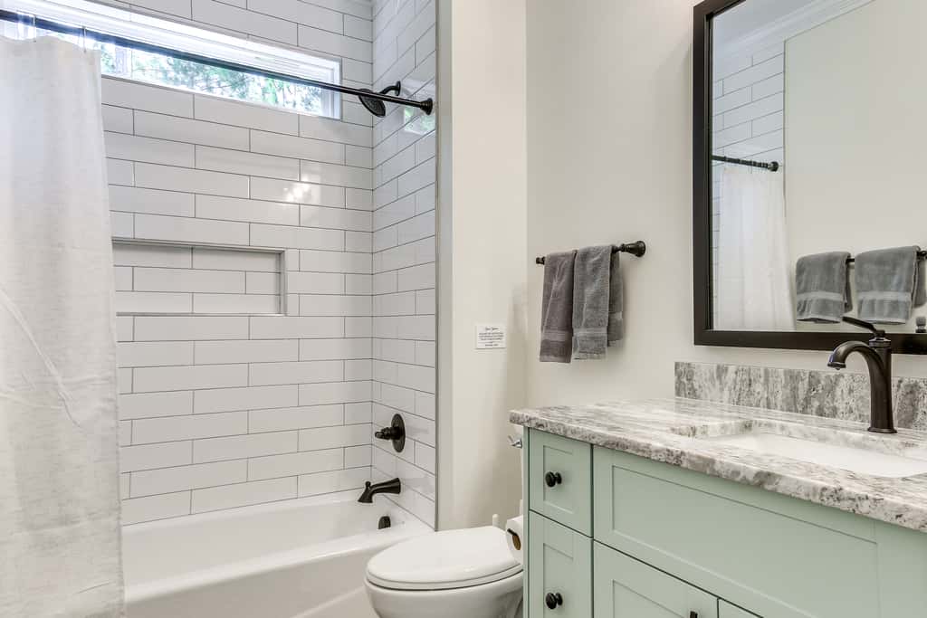 Lakefront McCormick Retreat w/ Patio & Views