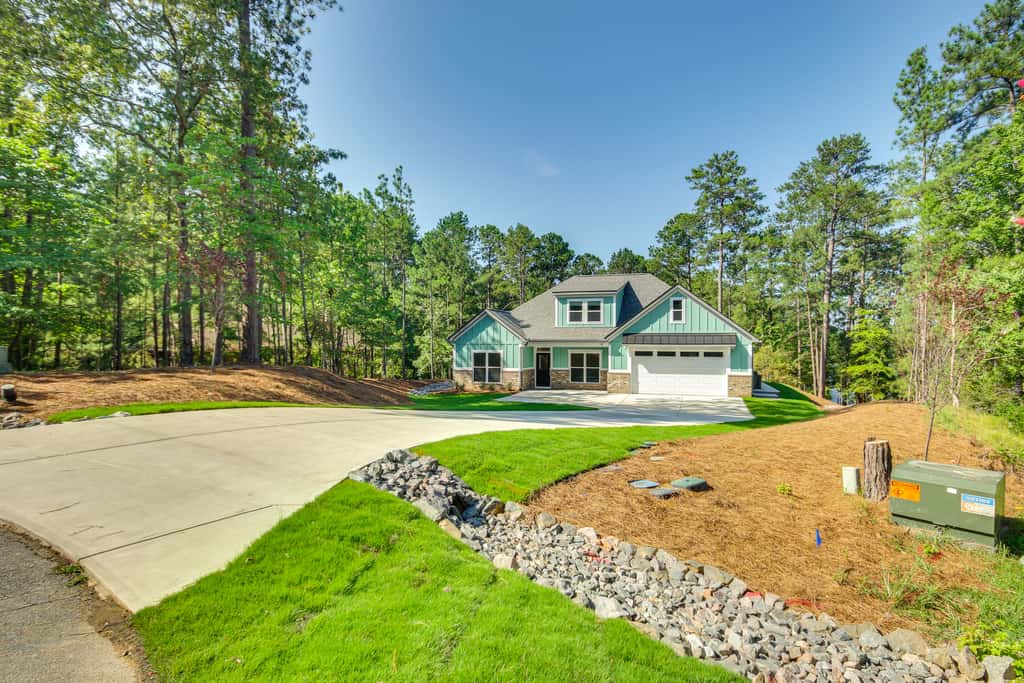 Lakefront McCormick Retreat w/ Patio & Views