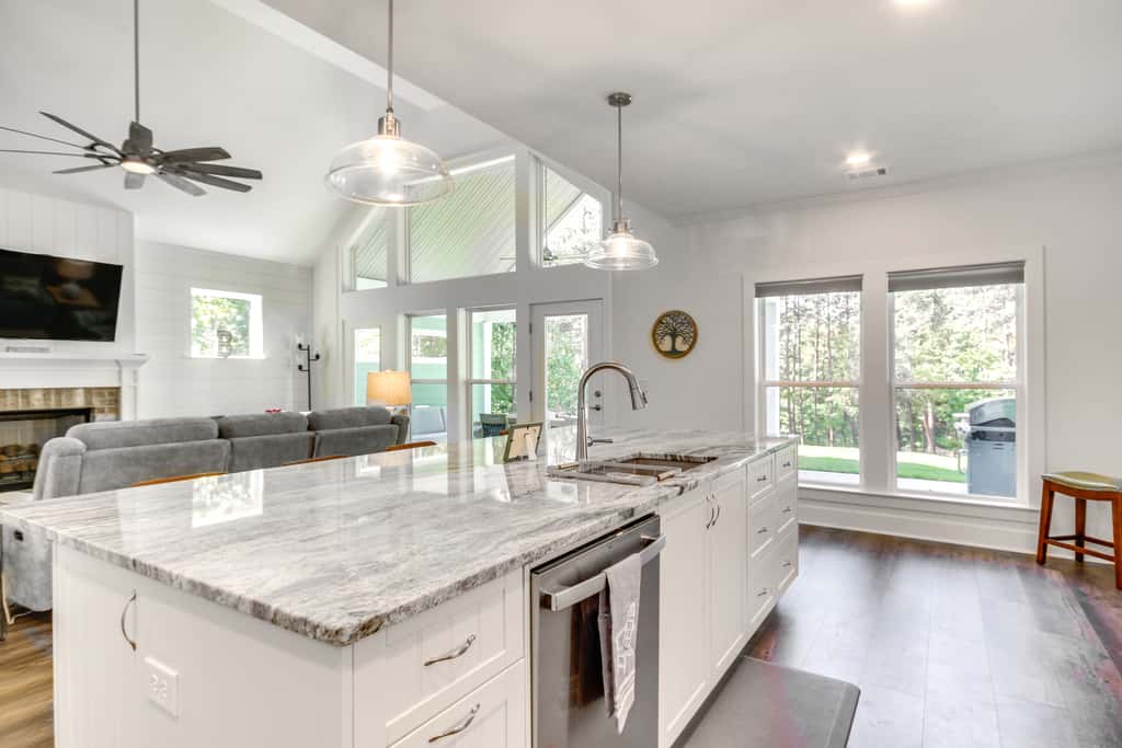 Lakefront McCormick Retreat w/ Patio & Views