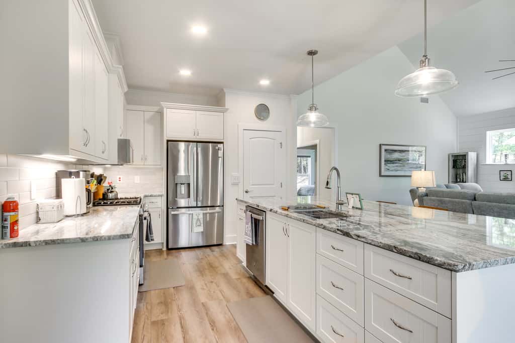 Lakefront McCormick Retreat w/ Patio & Views