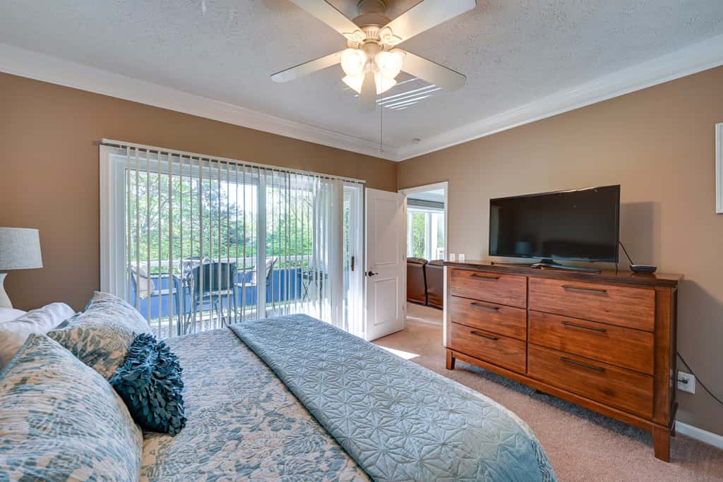 Lake Keowee Condo w/ Balcony & Resort Amenities!