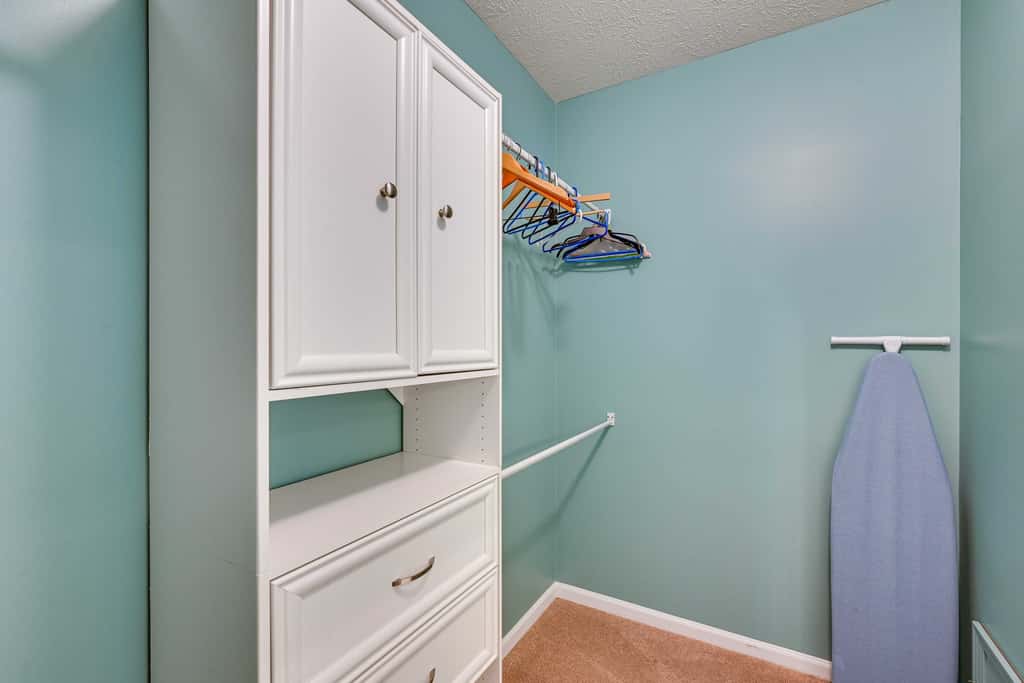 Lake Keowee Condo w/ Balcony & Resort Amenities!