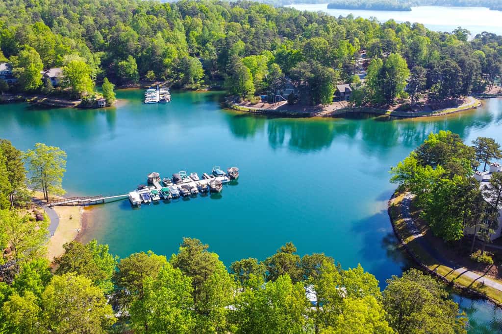 Lake Keowee Condo w/ Balcony & Resort Amenities!