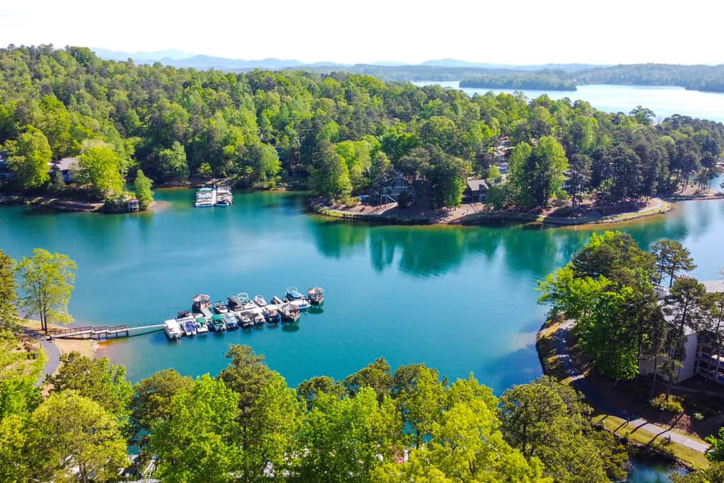 Lake Keowee Condo w/ Balcony & Resort Amenities!