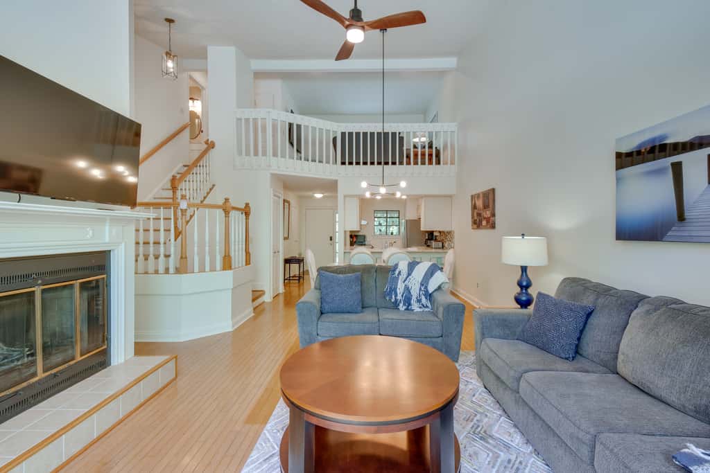 Salem Vacation Rental w/ Lake Keowee Access!