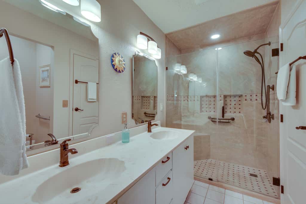 Salem Vacation Rental w/ Lake Keowee Access!