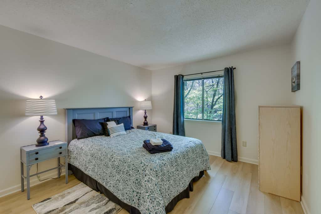 Salem Vacation Rental w/ Lake Keowee Access!