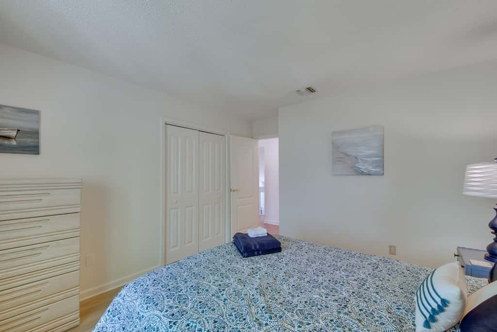Salem Vacation Rental w/ Lake Keowee Access!