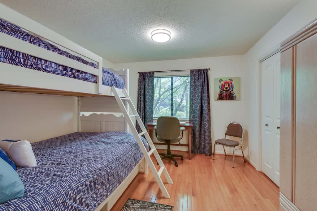 Salem Vacation Rental w/ Lake Keowee Access!