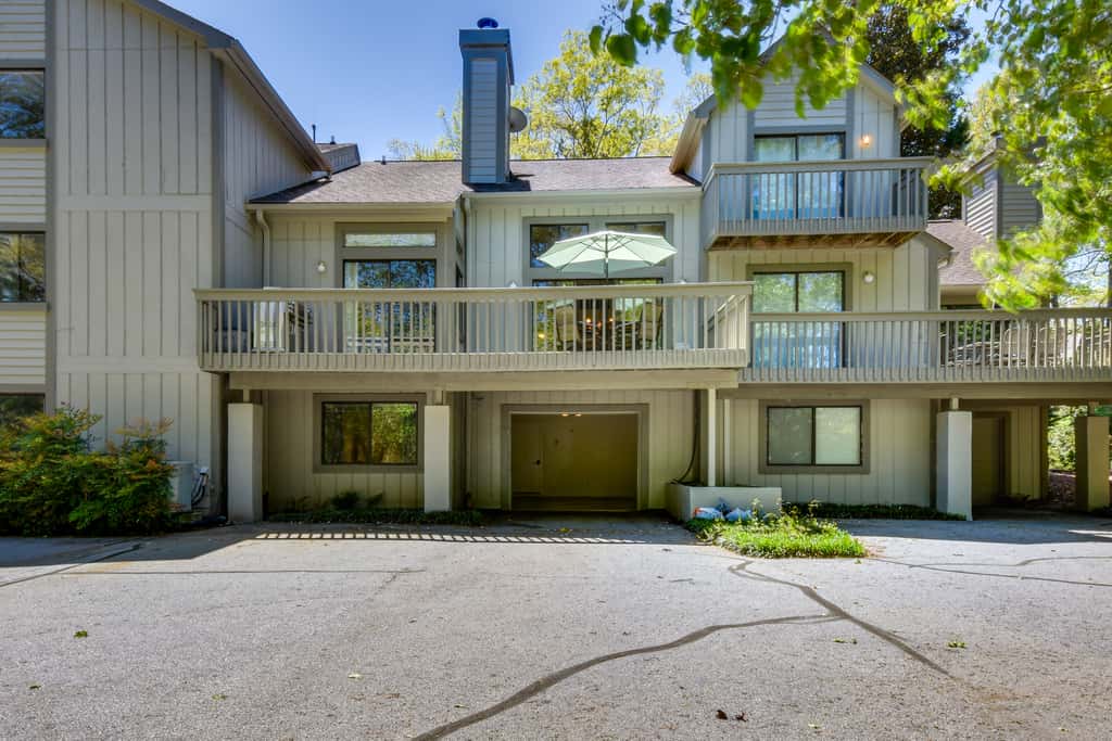 Salem Vacation Rental w/ Lake Keowee Access!