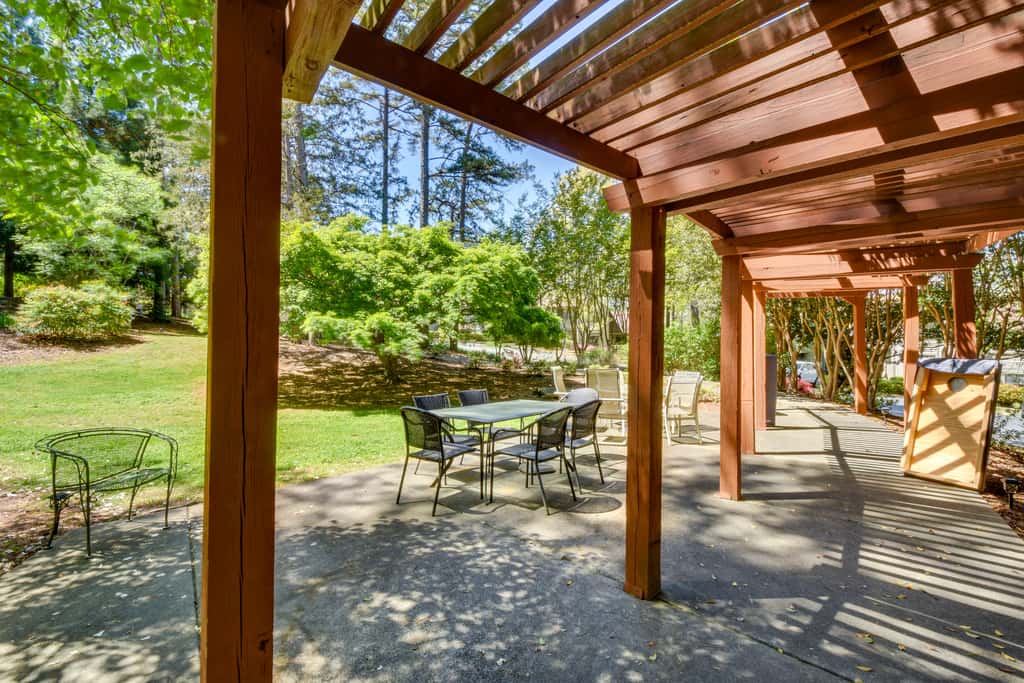 Salem Vacation Rental w/ Lake Keowee Access!