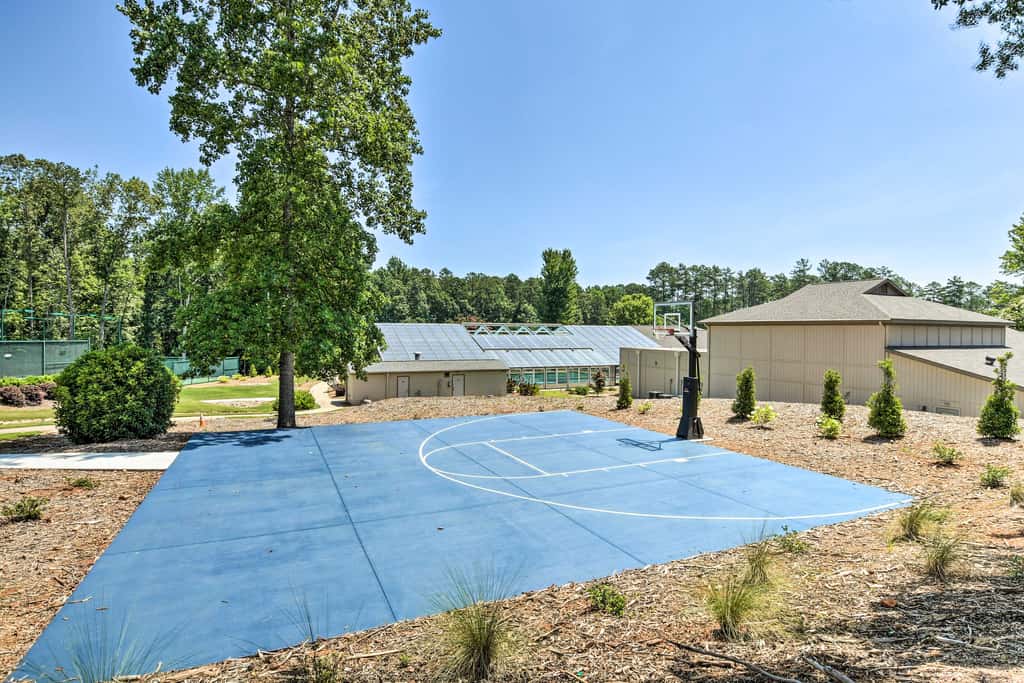 Salem Vacation Rental w/ Lake Keowee Access!