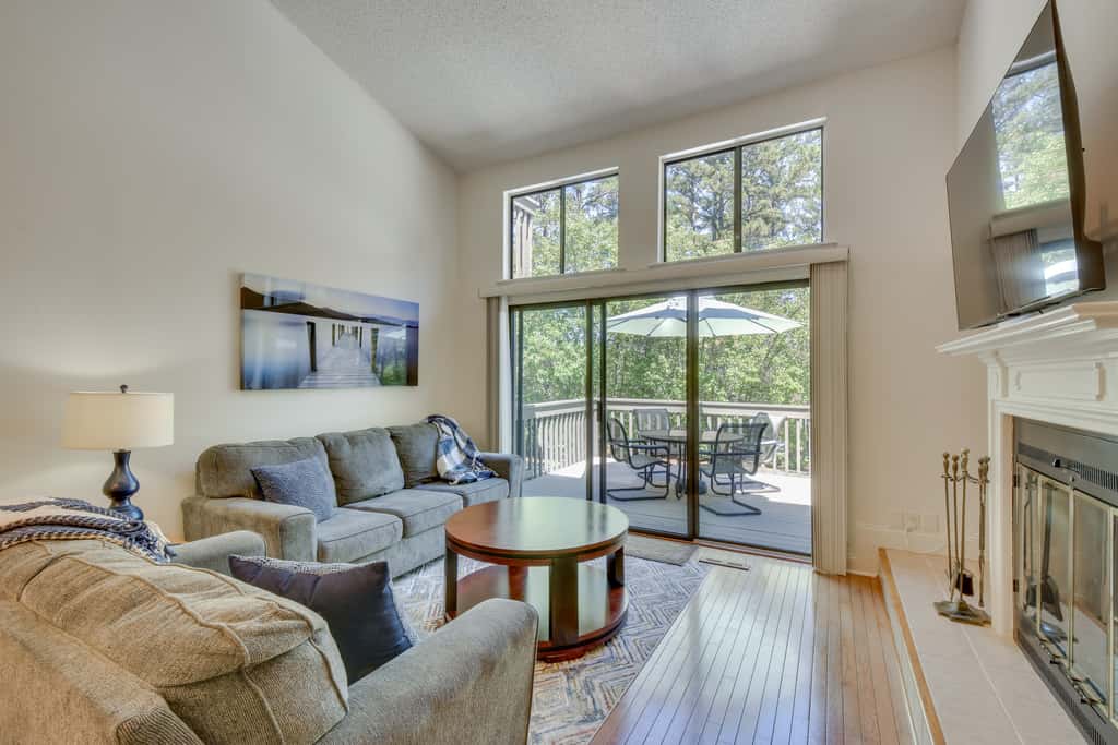 Salem Vacation Rental w/ Lake Keowee Access!