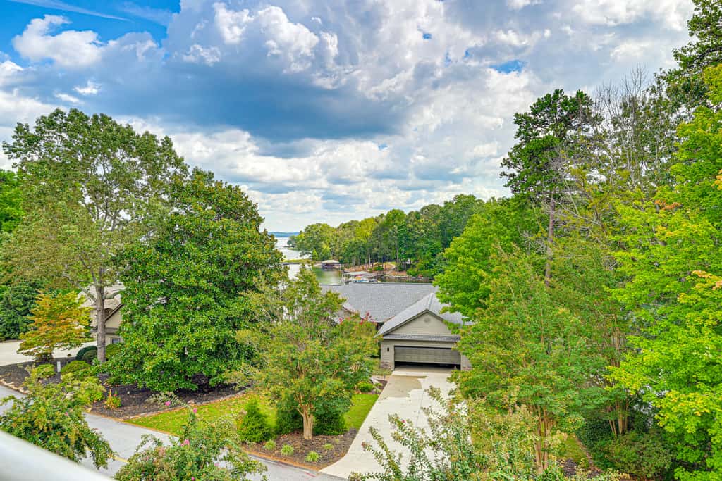 Keowee Key Condo w/ Lake Access!