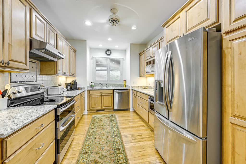 Keowee Key Condo w/ Lake Access!