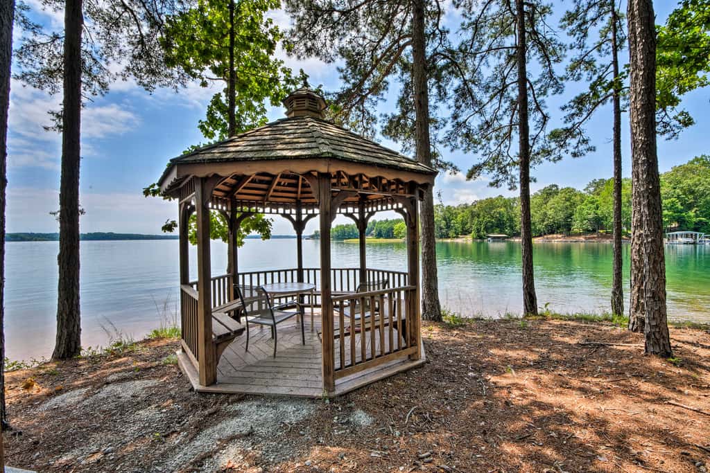 Tee Times & Lake Days! Luxe Keowee Key Living