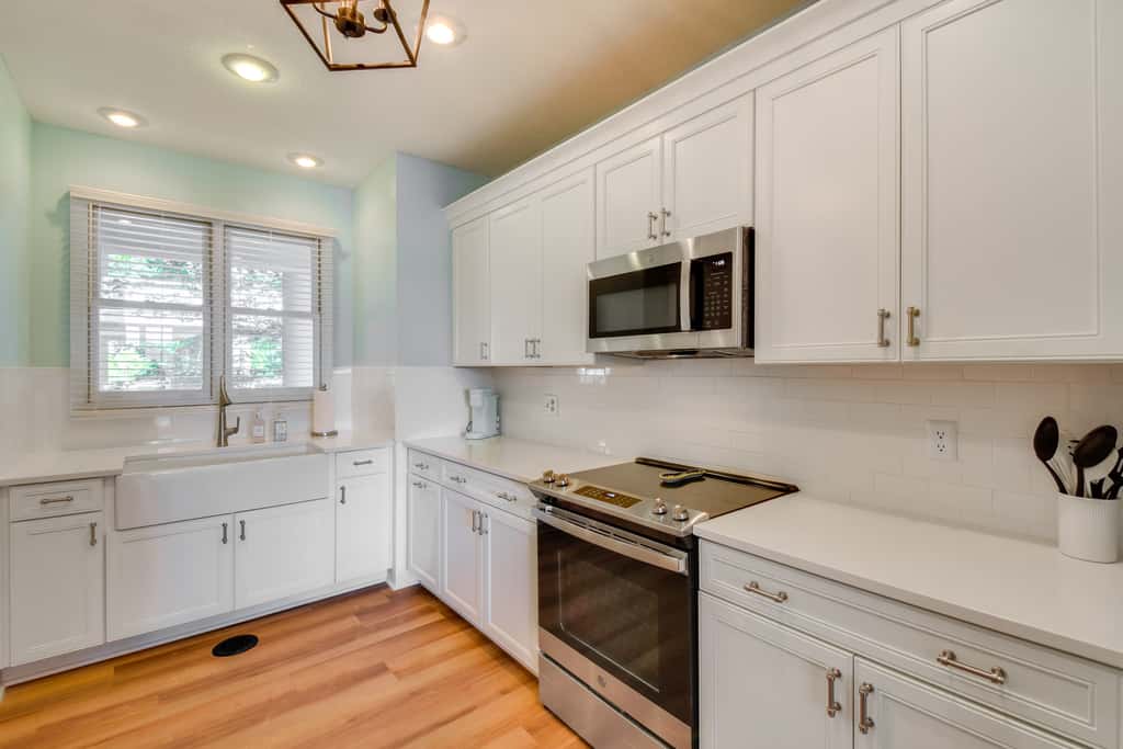 Clemson Game Retreat: Lakefront Keowee Key Condo