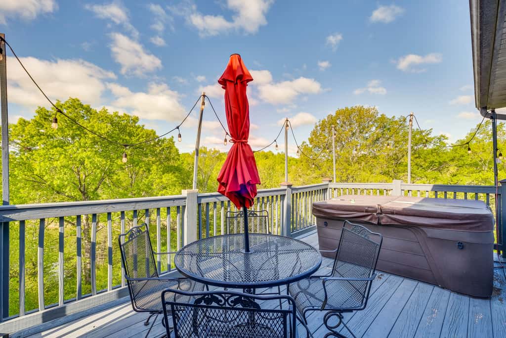 Taylorsville Cottage w/ Hot Tub & Lake Access!