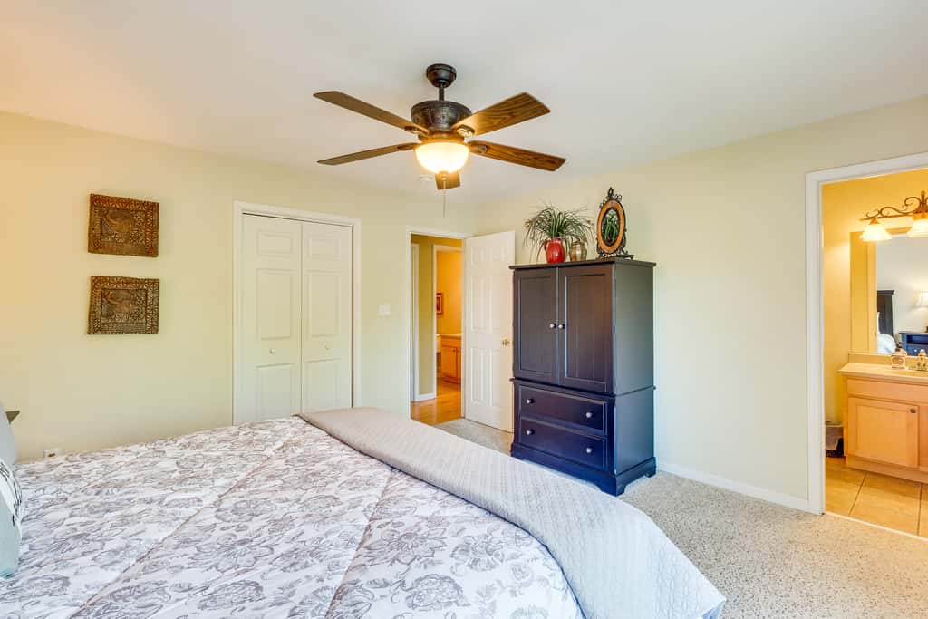 Taylorsville Cottage w/ Hot Tub & Lake Access!
