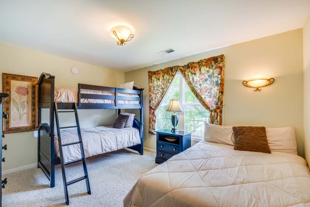 Taylorsville Cottage w/ Hot Tub & Lake Access!