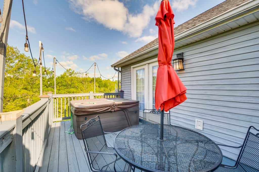 Taylorsville Cottage w/ Hot Tub & Lake Access!