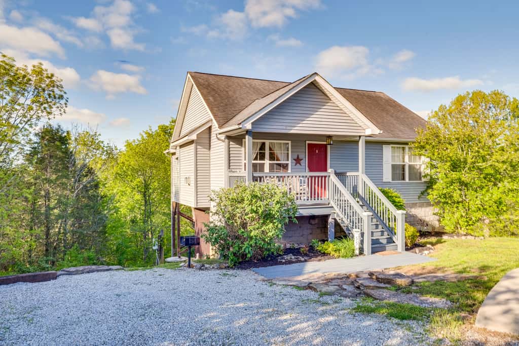 Taylorsville Cottage w/ Hot Tub & Lake Access!