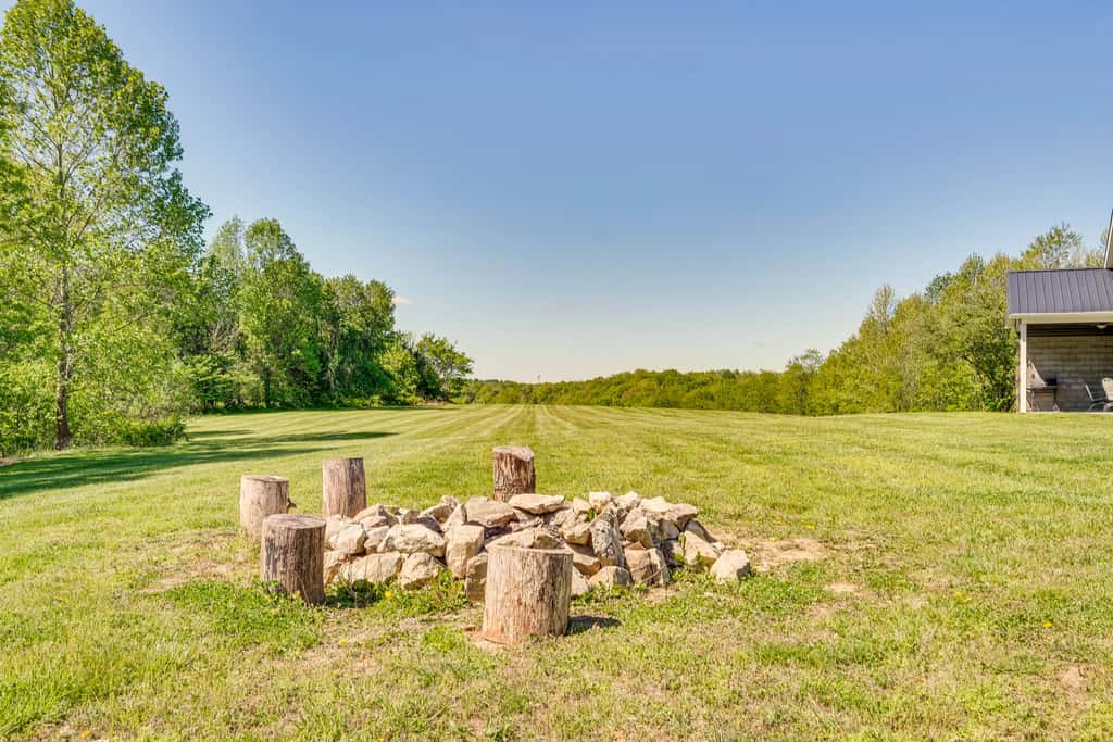 Taylorsville Cottage w/ Hot Tub & Lake Access!
