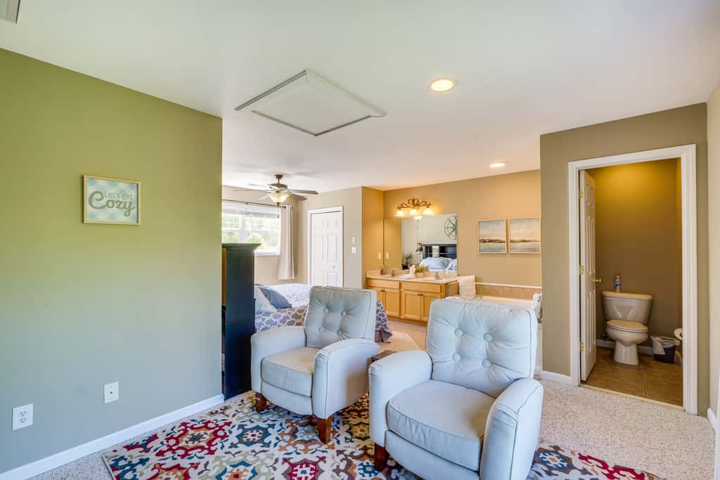 Cozy Resort-Style Escape on Taylorsville Lake!
