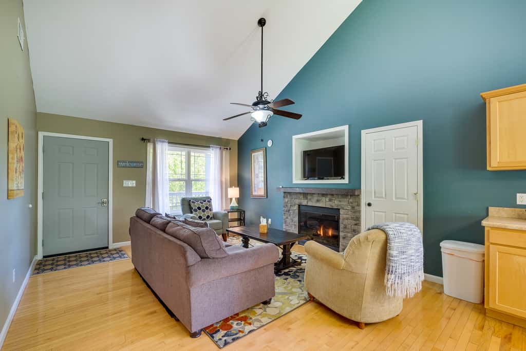 Cozy Resort-Style Escape on Taylorsville Lake!