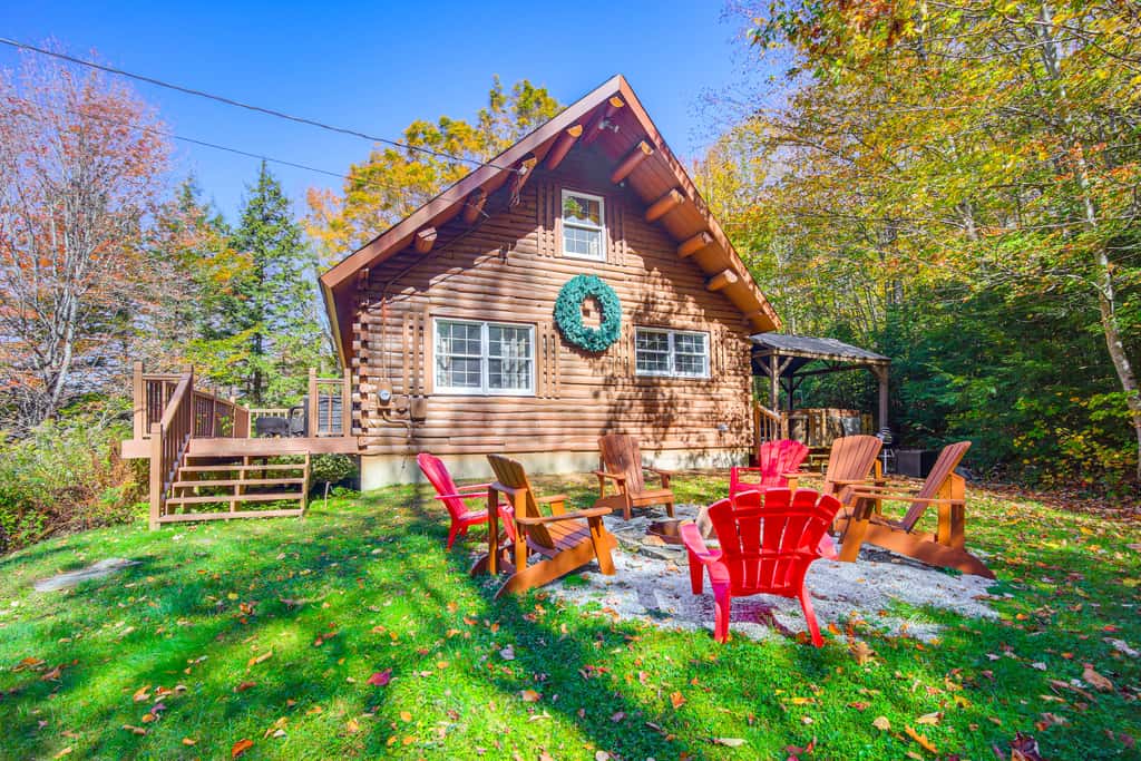 Andover Cabin Retreat w/ Hot Tub & Fireplace!