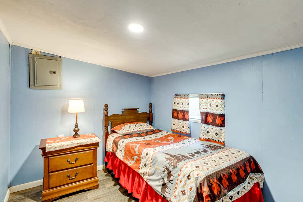 No Pet Fee! Peaceful Escape at Towner Properties