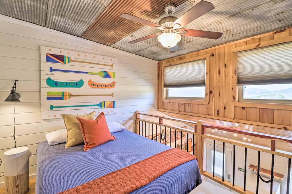Cheery Pet-Friendly Studio w/ Shared Fire Pit