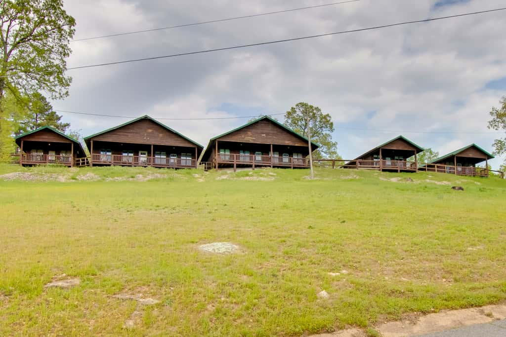 Mtn-View Porch: Arkansas Cabin Near White River