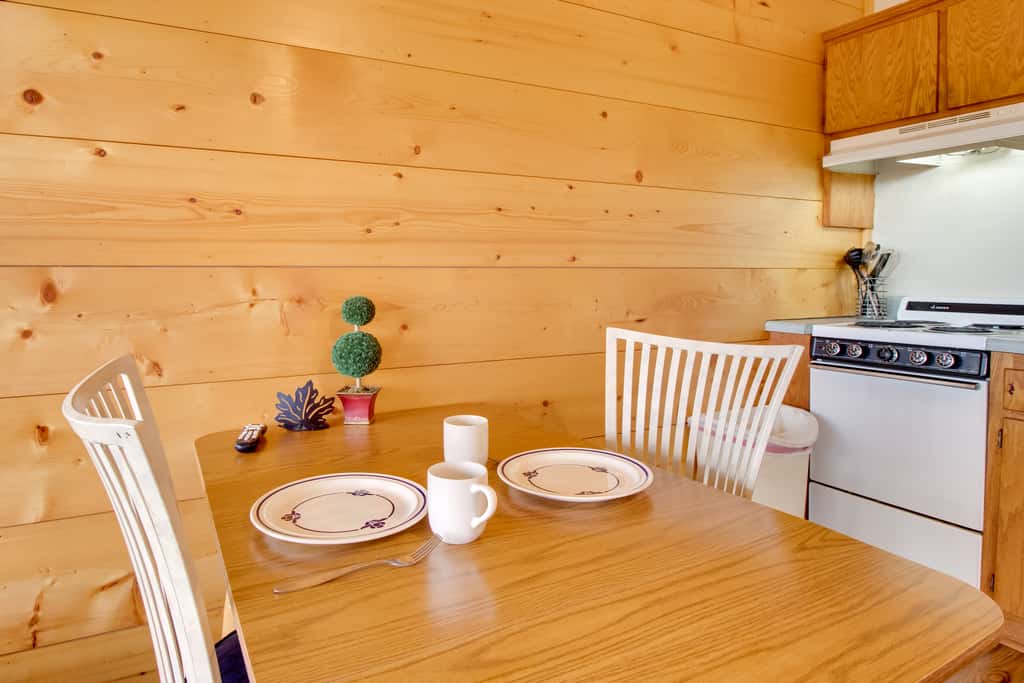 Mtn-View Porch: Arkansas Cabin Near White River