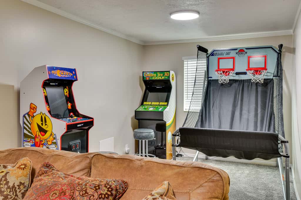 Family-Friendly Clearfield Home w/ Hot Tub!