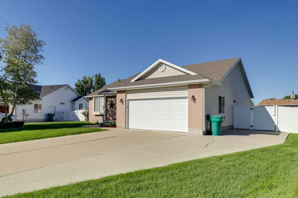 Family-Friendly Clearfield Home w/ Hot Tub!