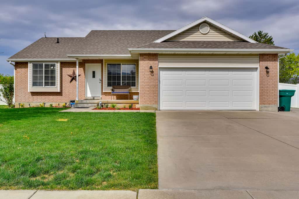 Family-Friendly Clearfield Home w/ Hot Tub!